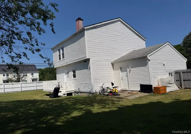 2nd image of 2 E Elm St, Central Islip, NY 11722 | MLS# 1024117