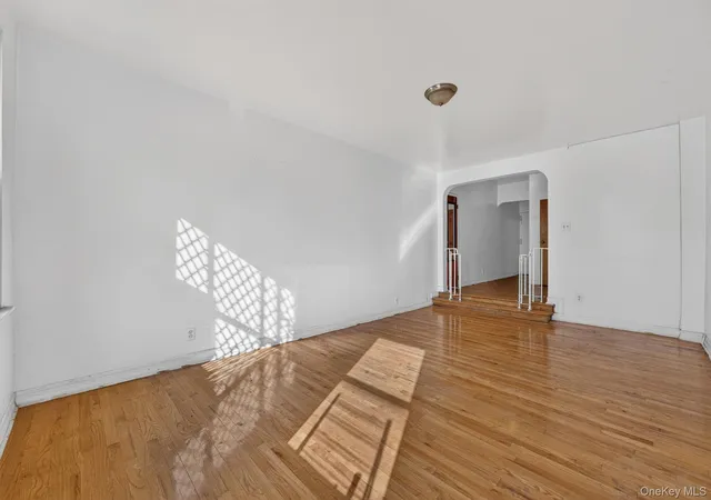 2nd image of 1200 Woodycrest Ave #2C, New York, NY 10452 | MLS# 1024120