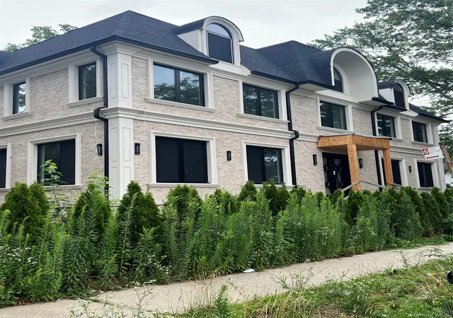 3rd image of 8507 Abingdon Rd, New York, NY 11415 | MLS# 1024124