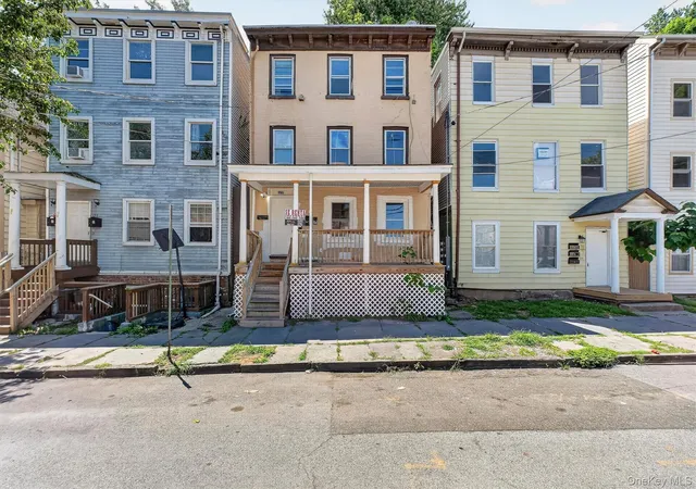 Homes for sale in Newburgh (city), NY | 155 Chambers St, Newburgh (city), NY 12550 | MLS# 1024126