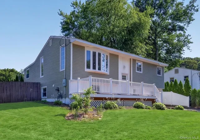 5th image of 42 Crestwood Ln, Brookhaven, NY 11738 | MLS# 1024144