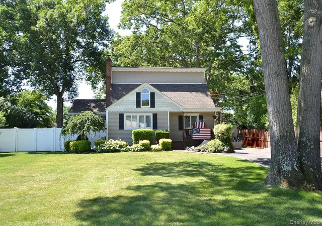 1st image of 82 Stahley St, Islip, NY 11717 | MLS# 1024146
