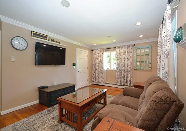 5th image of 82 Stahley St, Islip, NY 11717 | MLS# 1024146