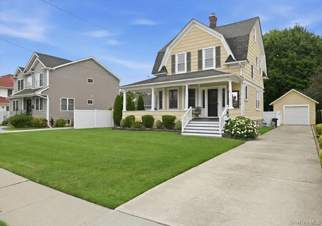 Photo 2 of Sale Pending at 991 Cottage Pl, Hempstead, NY 11510 | MLS# 1024162 | Listing updated on 2026-08-22