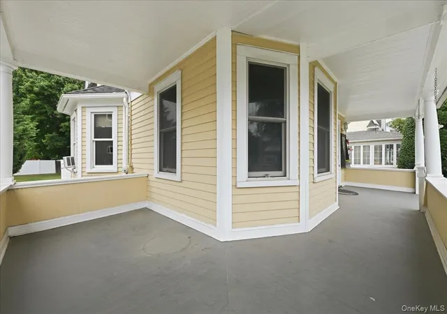 Photo 3 of Sale Pending at 991 Cottage Pl, Hempstead, NY 11510 | MLS# 1024162 | Listing updated on 2026-08-22