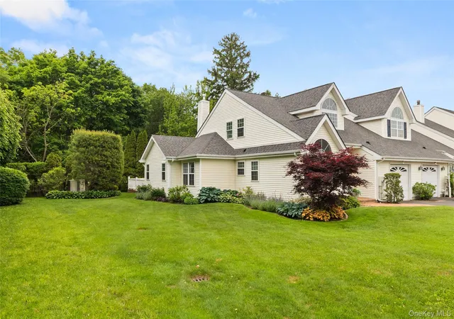 24th image of 31 Joyces Wy, Islip, NY 11706 | MLS# 1024170