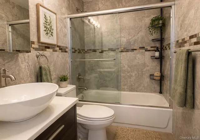 Photo 3 of Condo for sale at 15038 Union Turnpike #8M, Flushing, NY 11367 | MLS# 1024173 | Listing updated on 2026-08-08