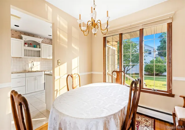 5th image of 25 Whitebirch Ln, Smithtown, NY 11725 | MLS# 1024175