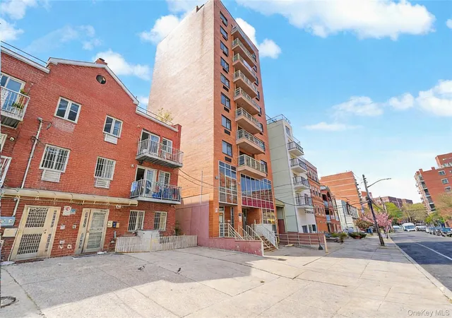 2nd image of 3138 137Th St, New York, NY 11354