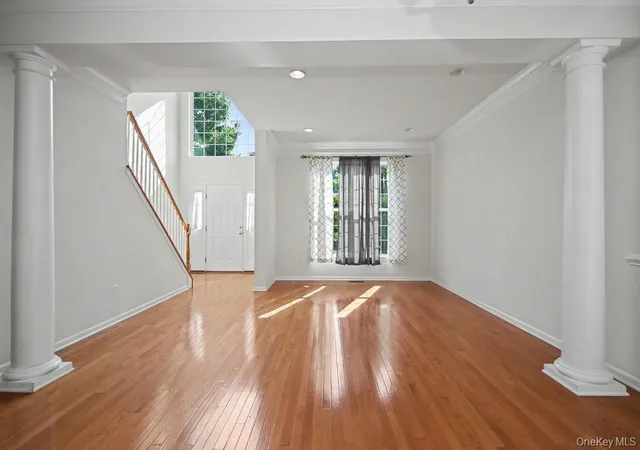 Photo 4 of Sale Pending at 427 Vassar Pl, Fishkill, NY 12524 | MLS# 1024194 | Listing updated on 2026-09-24