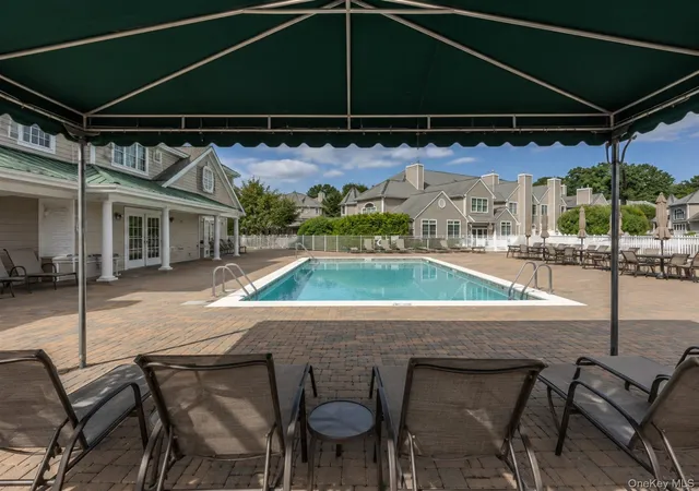 29th image of 66 Brianna Dr, East Setauket, NY 11733 | MLS# 1024202