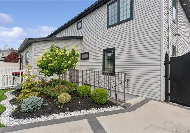 Photo 23 of Single family home for sale at 858 Prescott St, Valley Stream, NY 11580 | MLS# 1024236 | Listing updated on 2026-10-07