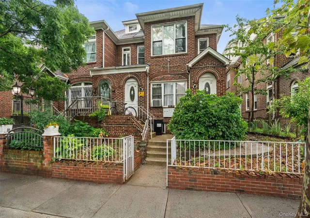 2nd image of 33 32 89th St, Jackson Heights, NY 11372 | MLS# 1024245