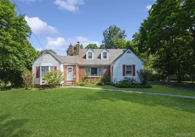 1st image of 199 N Country Rd, Brookhaven, NY 11777 | MLS# 1024284
