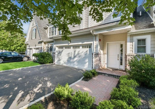 Homes for sale in Oyster Bay, NY | 46102 NE Silver Birch Ln, Oyster Bay, NY 11803