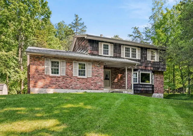 1st image of 16 Panel Ln, Warwick (town), NY 10921 | MLS# 1024307