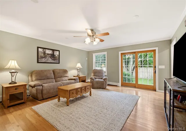 3rd image of 83 Hedgerow, Huntington, NY 11725 | MLS# 1024323