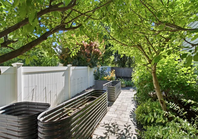 32nd image of 83 Hedgerow, Huntington, NY 11725 | MLS# 1024323