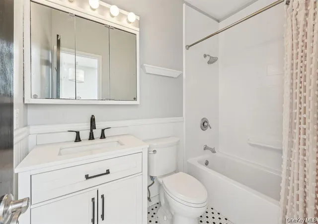 Homes for sale in Orangetown, NY | 215 Washington St #19, Orangetown, NY 10983 | MLS# 1024337