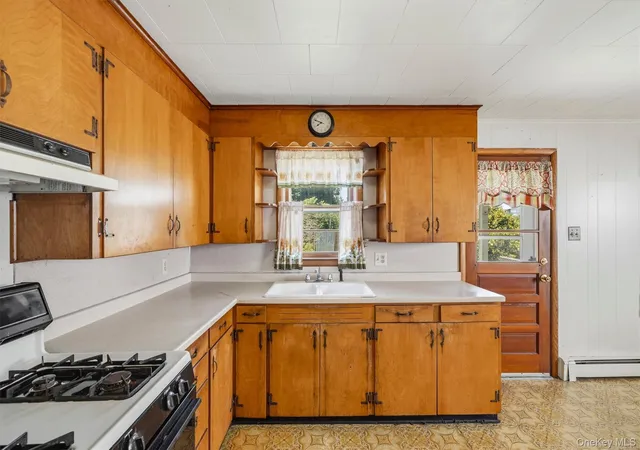 Photo 3 of Sale Pending at 10 Church St, Port Jervis, NY 12771 | MLS# 1024355 | Listing updated on 2026-08-13