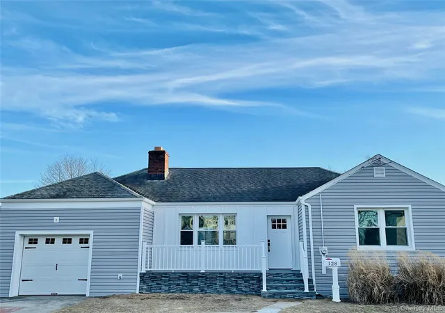 Homes for sale in Oyster Bay, NY | 128 Toronto Ave, Oyster Bay, NY 11758 | MLS# 1024360