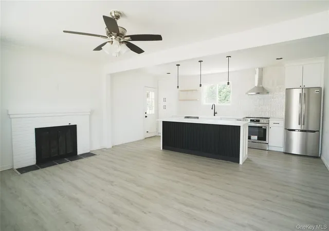 Homes for sale in Oyster Bay, NY | 128 Toronto Ave, Oyster Bay, NY 11758 | MLS# 1024360