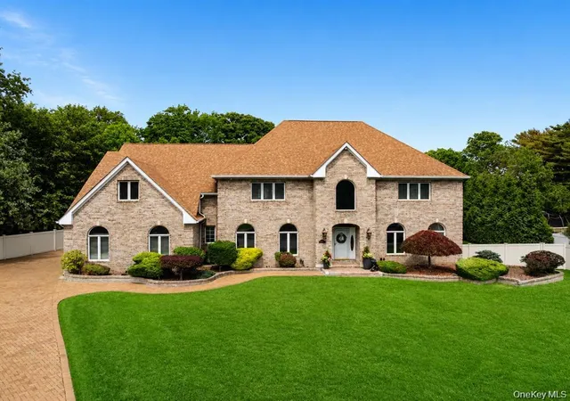 1st image of 15 Teal Crescent, Islip, NY 11739 | MLS# 1024362