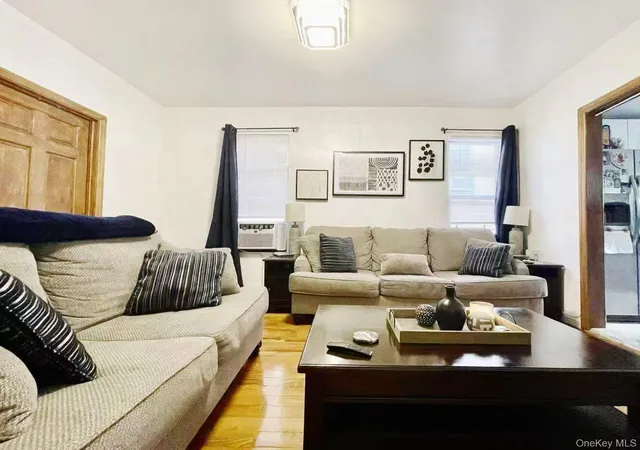 4th image of 1805 Mulford Ave, Bronx, NY 10461 | MLS# 1024381