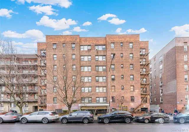 2nd image of 143 36 Barclay Ave #1H, Flushing, NY 11355 | MLS# 1024395