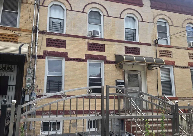 Homes for sale in New York, NY | 441 Ashford St, New York, NY 11207 | MLS# 1024416