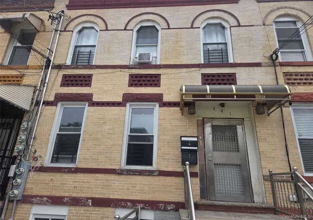 Homes for sale in New York, NY | 441 Ashford St, New York, NY 11207 | MLS# 1024416