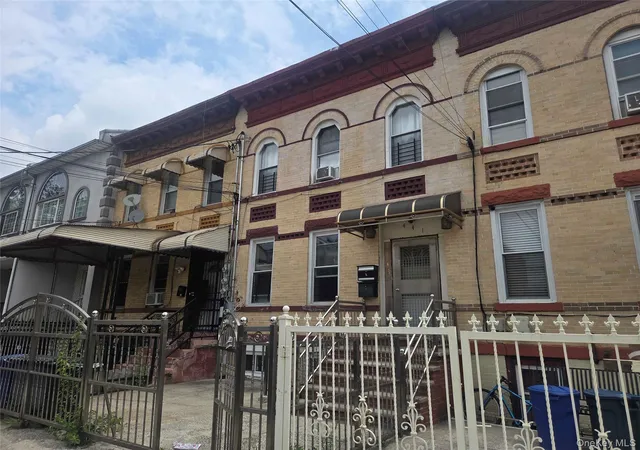 Homes for sale in New York, NY | 441 Ashford St, New York, NY 11207 | MLS# 1024416