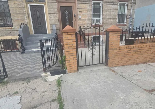 Homes for sale in New York, NY | 441 Ashford St, New York, NY 11207 | MLS# 1024416