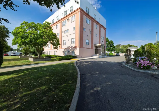 Listing Photo 2 - Condo for sale in building located at 1861 Grand Ave, Hempstead, NY 11550 - Unit #A2