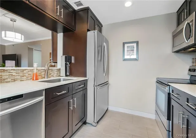 5th image of 123 Mamaroneck Ave #215, Mamaroneck, NY 10543 | MLS# 1024425