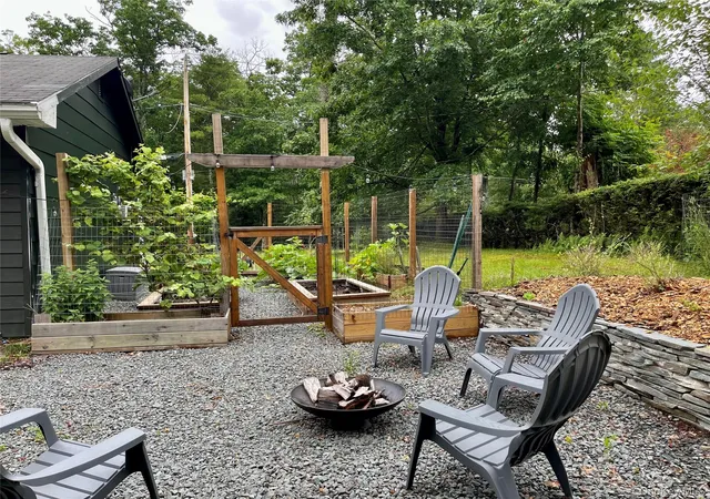 Photo 3 of Single family home for sale at 171 Yulan Barryville Rd, Barryville, NY 12719 | MLS# 1024439 | Listing updated on 2026-07-23
