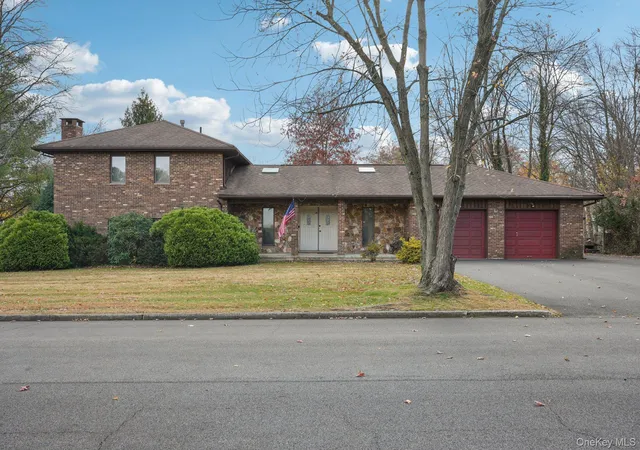 Homes for sale in Clarkstown, NY | 24 Brenda Ln, Clarkstown, NY 10954 | MLS# 1024442