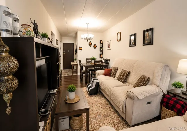 2nd image of 18016 Wexford Ter #2B, Jamaica, NY 11432 | MLS# 1024446