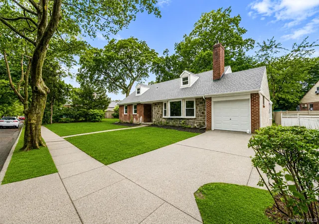 2nd image of 970 Hillman St, West Hempstead, NY 11552 | MLS# 1024461