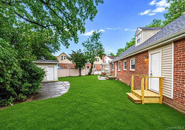 4th image of 970 Hillman St, West Hempstead, NY 11552 | MLS# 1024461