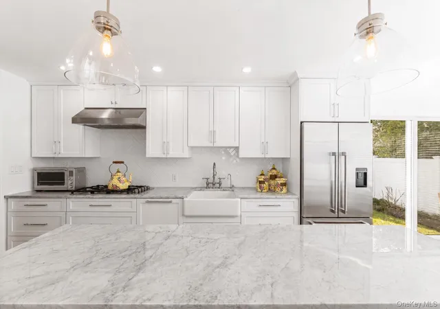 Photo 2 of Single family home for sale at 22 Delaware Ave, Oyster Bay, NY 11753 | MLS# 1024471 | Listing updated on 2026-10-08