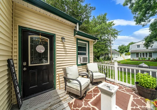 Photo 3 of Sale Pending at 36 Rosalie Pl, Brookhaven, NY 11772 | MLS# 1024480 | Listing updated on 2026-08-14