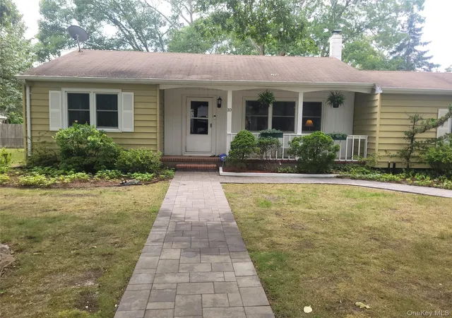 Homes for sale in Southampton, NY | 10 Graham Rd, Southampton, NY 11946 | MLS# 1024482