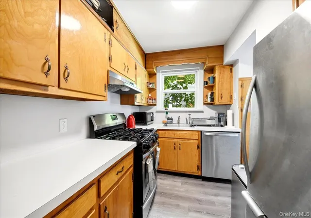 Homes for sale in Greenburgh, NY | 86 Maple St, Greenburgh, NY 10522 | MLS# 1024486