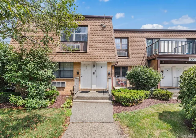 1st image of 408 Carpenter Ave #2, Newburgh (city), NY 12550 | MLS# 1024487