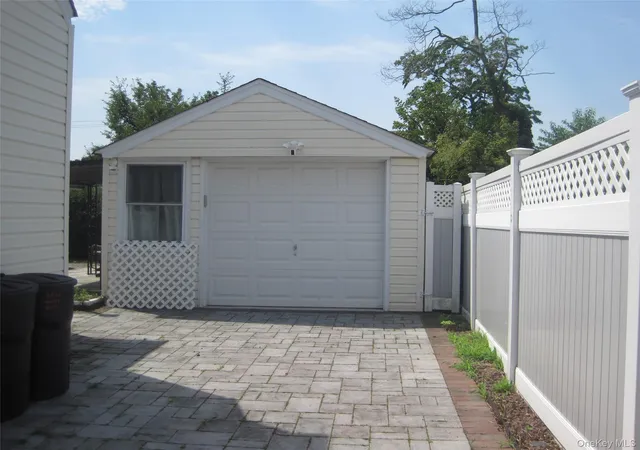 Photo 3 of Single family home for sale at 2618 Natta Blvd, Hempstead, NY 11710 | MLS# 1024500 | Listing updated on 2026-10-07