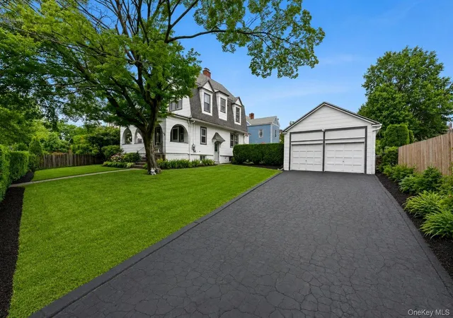 4th image of 46 Meadow Ln, New Rochelle, NY 10805 | MLS# 1024552