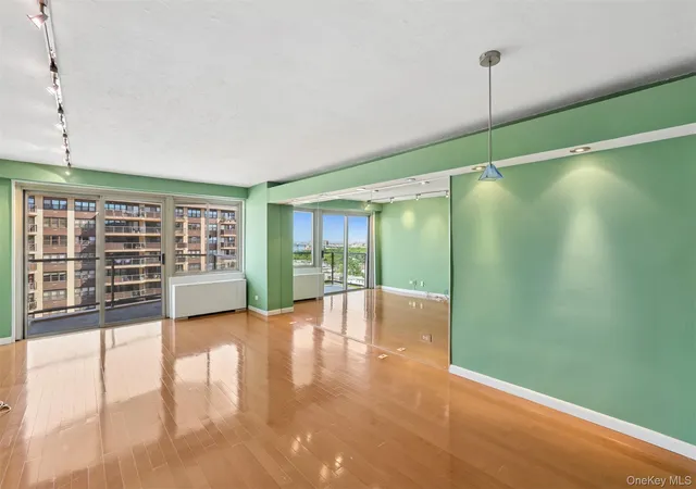 2nd image of 18 15 215th St #15L, Bayside, NY 11360 | MLS# 1024553