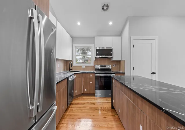 3rd image of 11481 178Th St, New York, NY 11434 | MLS# 1024554