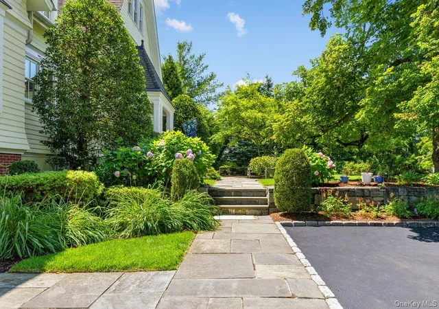 Photo 4 of Single family home for sale at 731 Forest Ave, Rye City, NY 10580 | MLS# 1024563 | Listing updated on 2026-08-07